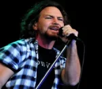 Pearl Jam Debuts Abe Laboriel Jr. as Temporary Drummer After Matt Cameron’s Exit