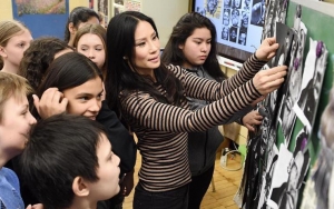 Lucy Liu to Showcase Paintings and Sculptures at Art Show in Singapore