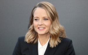 Jodie Foster Has New Knee After Skiing Accident Thanks to Donor's ACL