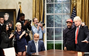 'SNL': Donald Trump Bonding With Kanye West After Realizing the Rapper Is 'Black Me'