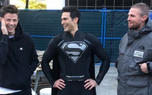 'Elseworlds': Is Tyler Hoechlin's Black-Suited Superman the New Bad Guy in Arrowverse Crossover?