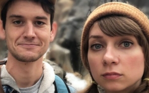 Lauren Lapkus Weds Mike Castle in Stress-Free Courthouse Ceremony