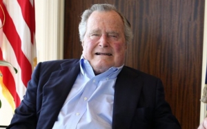 Twitter Mourns George H.W. Bush's Death at 94