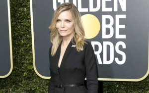 Michelle Pfeiffer Goes Meow in First Ever Instagram Post 