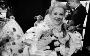 Oscars 2019: Internet Wants Melissa McCarthy to Be 2020 Host Following Hilarious Skit