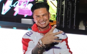 'Jersey Shore' Star Pauly D Earns Praise for His Gel-Free Hair in Summer Selfie