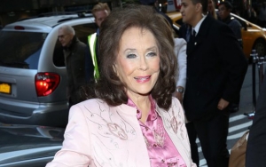 Loretta Lynn Fuming Mad Over False Rumors of Her on Deathbed