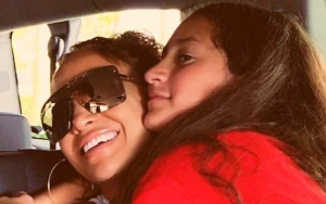 Jennifer Lopez Takes Daughter and Sister to Jerusalem's Wailing Wall 