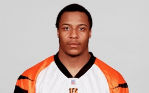 Ex-NFL Star Terrell Roberts Shot Dead While Visiting Grandmother