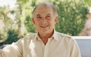 'Maude' Star Bill Macy Passes Away at Age 97