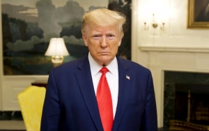Watch: Donald Trump Gets Booed at World Series Game 5, Crowd Chants 'Lock Him Up'