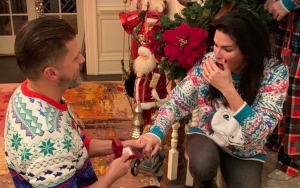 Greg Vaughan Stages Christmas Proposal to Angie Harmon 