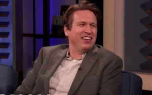 Comedian Pete Holmes Tells Malia Obama to 'Shut the F**k Up' for Whispering During His Show