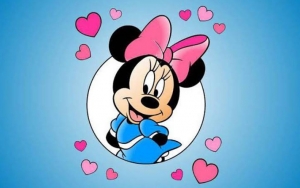 Internet Hilariously Reacts to Viral Video of Minnie Mouse Performer Engaged in Vicious Fight