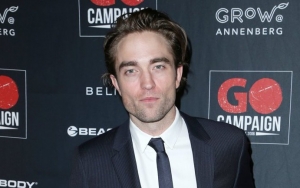 First Look at Robert Pattinson in Batman's Suit Unveiled by Matt Reeves