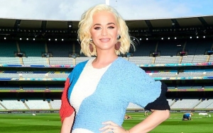 Katy Perry Flaunts Baby Bump at First Live Performance Since Announcing Pregnancy