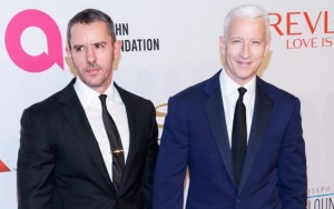 Anderson Cooper Has Reconciled With Ex-Boyfriend Before Arrival of Baby Boy