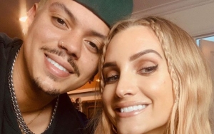 Ashlee Simpson and Evan Ross Make Unborn Baby's Gender Reveal a Family Affair