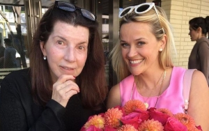 Reese Witherspoon Remembers Late PR Friend as Her 'Other Mother'