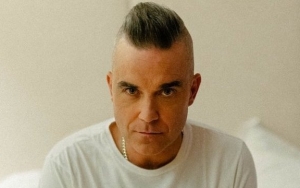 Robbie Williams Struggling With Anxiety About Missing Work During Lockdown