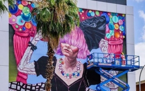Sia Demands Tribute Mural Be Changed for Depicting Her Likeness