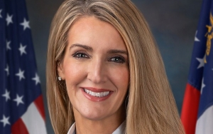 WNBA Players Canceling Sen. Kelly Loeffler for Calling BLM 'Divisive'