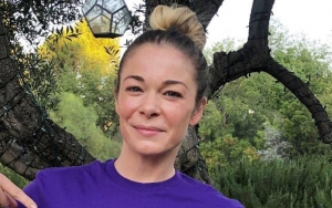 LeAnn Rimes Finds Freedom in Posing Nude to Bare All Her Psoriasis Flare-Up
