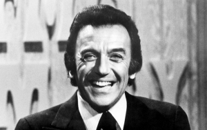 Comedian Norm Crosby Dies at 93