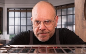 Celebrity Chef Alton Brown Blames 'Poor Taste' for 'Flippant' Holocaust Remarks