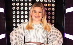 Kelly Clarkson Quits Snowboarding Because of Her Legs
