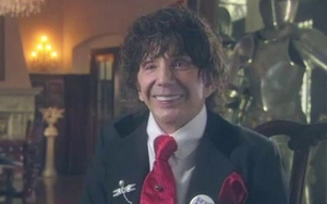 Disgraced Producer Phil Spector Dies of Covid-19 in Jail