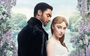'Bridgerton' Author Hopes for More Racy Scenes Between Phoebe Dynevor and Rege-Jean Page in Season 2
