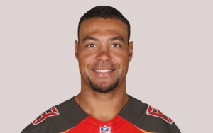 NFL Star Vincent Jackson's Death at 38 Under Investigation by Cops