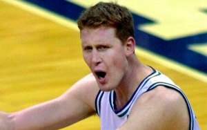NBA Legend Shawn Bradley 'in Good Spirits' Despite Paralyzed After Being Hit by Car