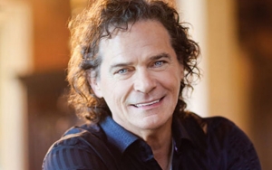 Grammy Winner BJ Thomas Asks for Prayers as He Reveals Stage 4 Lung Cancer Diagnosis