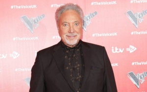 Tom Jones Only Learns About Wife's Homesickness After She Died of Lung Cancer