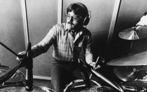 Muscle Shoals Rhythm Section Drummer Roger Hawkins Passed Away at 75