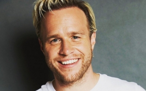 Olly Murs' Eyes Hurt After Being Hit With Bottle During Concert