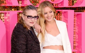 Billie Lourd Determined Not to Put 'Pressure' on Son as She Grew Up Taking Care of Mom Carrie Fisher