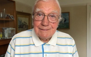 Kenneth Essex Who Played Viola for The Beatles Passed Away at 101