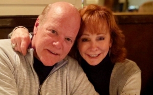 Reba McEntire Admits to Be Giggling With Rex Linn About Marriage