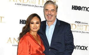 Chris Noth's Wife Tara Wilson Spotted Crying in Her Car Without Wedding Ring Amid His Scandal