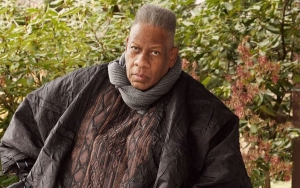Andre Leon Talley Dies at 73, Tyra Banks, Viola Davis and More Honor the Fashion Icon