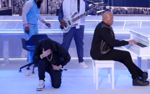 Super Bowl LVI: Eminem Praised for Kneeling While Dr. Dre Performs 'Still Dre' During Halftime Show