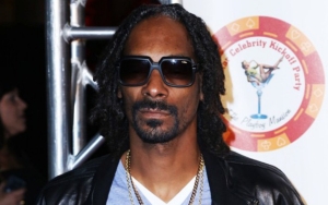 Snoop Dogg Spotted Smoking Weed Before His Epic Super Bowl Halftime Show Performance