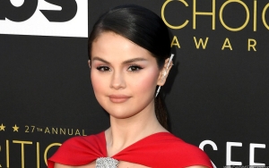 Selena Gomez Takes a Fun Jab at Her Lack of Romance Yet Again