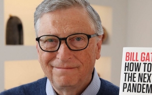 Bill Gates 'Experiencing Mild Symptoms' After Testing Positive for COVID-19