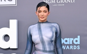 Kylie Jenner Flaunts Curvy Post-Baby Figure in Revealing Bodysuit