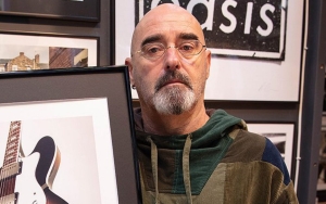 Paul 'Bonehead' Arthurs 'Feeling Positive' After Completing Half of His Cancer Treatment