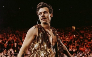 Harry Styles Assist Gay Fan to Come Out at Concert
